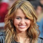 Miley Cyrus  rosto redondo