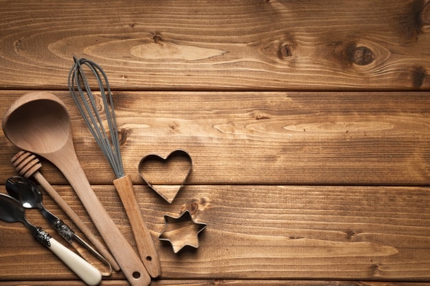 Como limpar utensílios de madeira da forma correta
