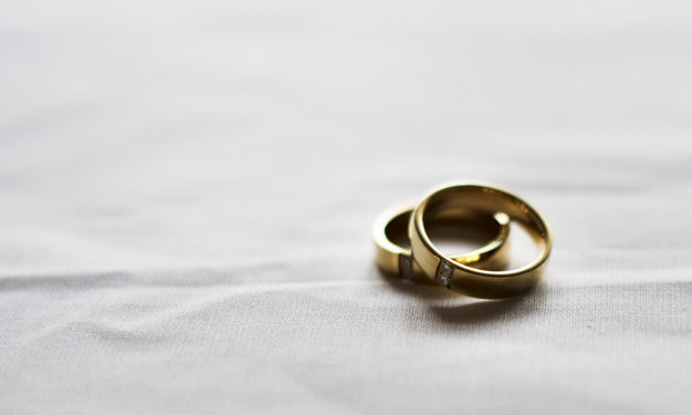 Como usar anel de noivado
