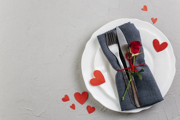 Como preparar um jantar romântico?