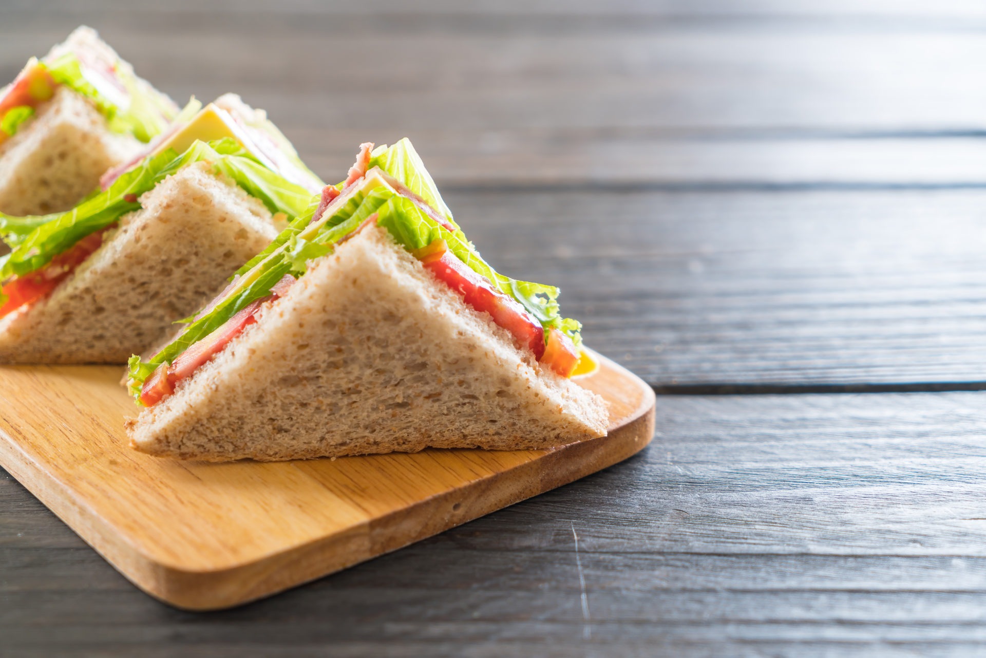 10 receitas simples de sanduíches naturais fit - Nada Frágil